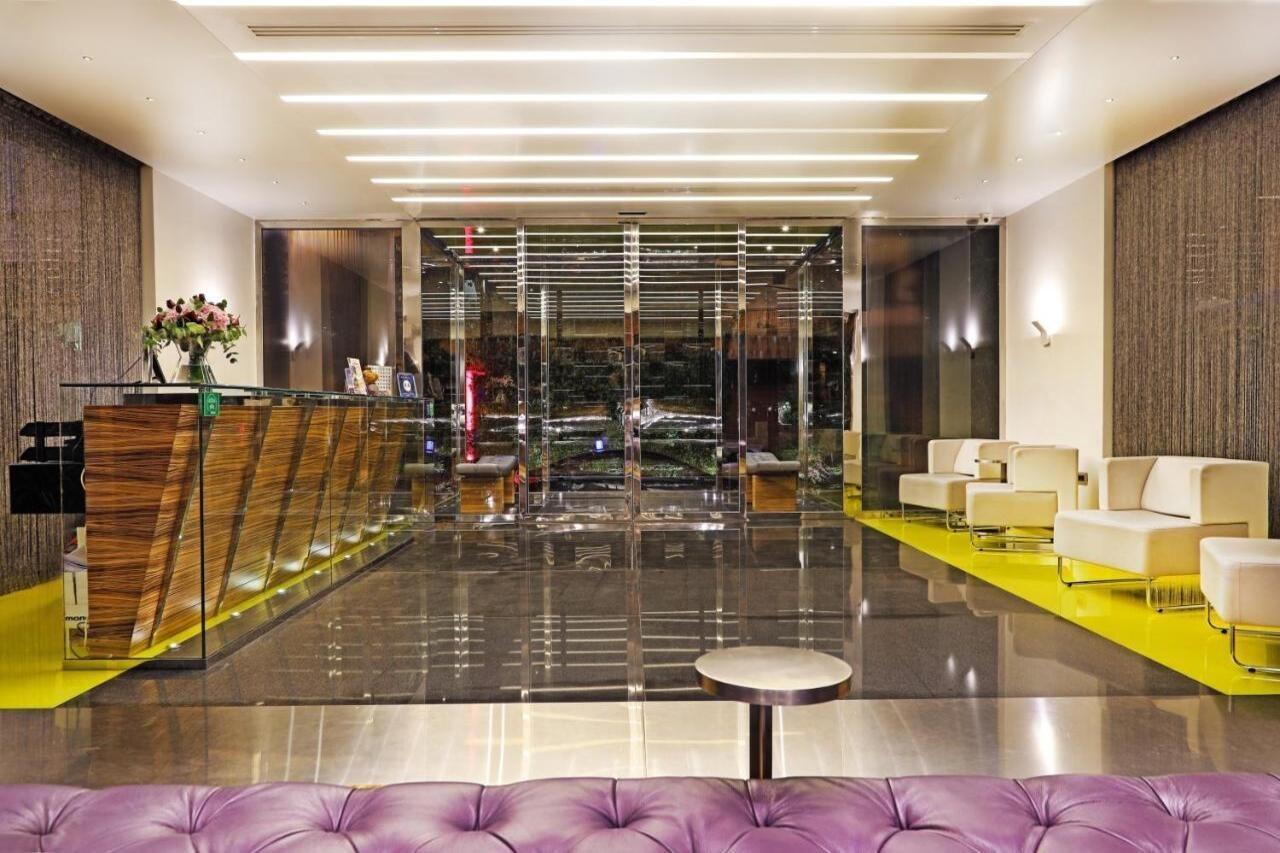 Warwick Stone 55 Hotel Beiroet Buitenkant foto