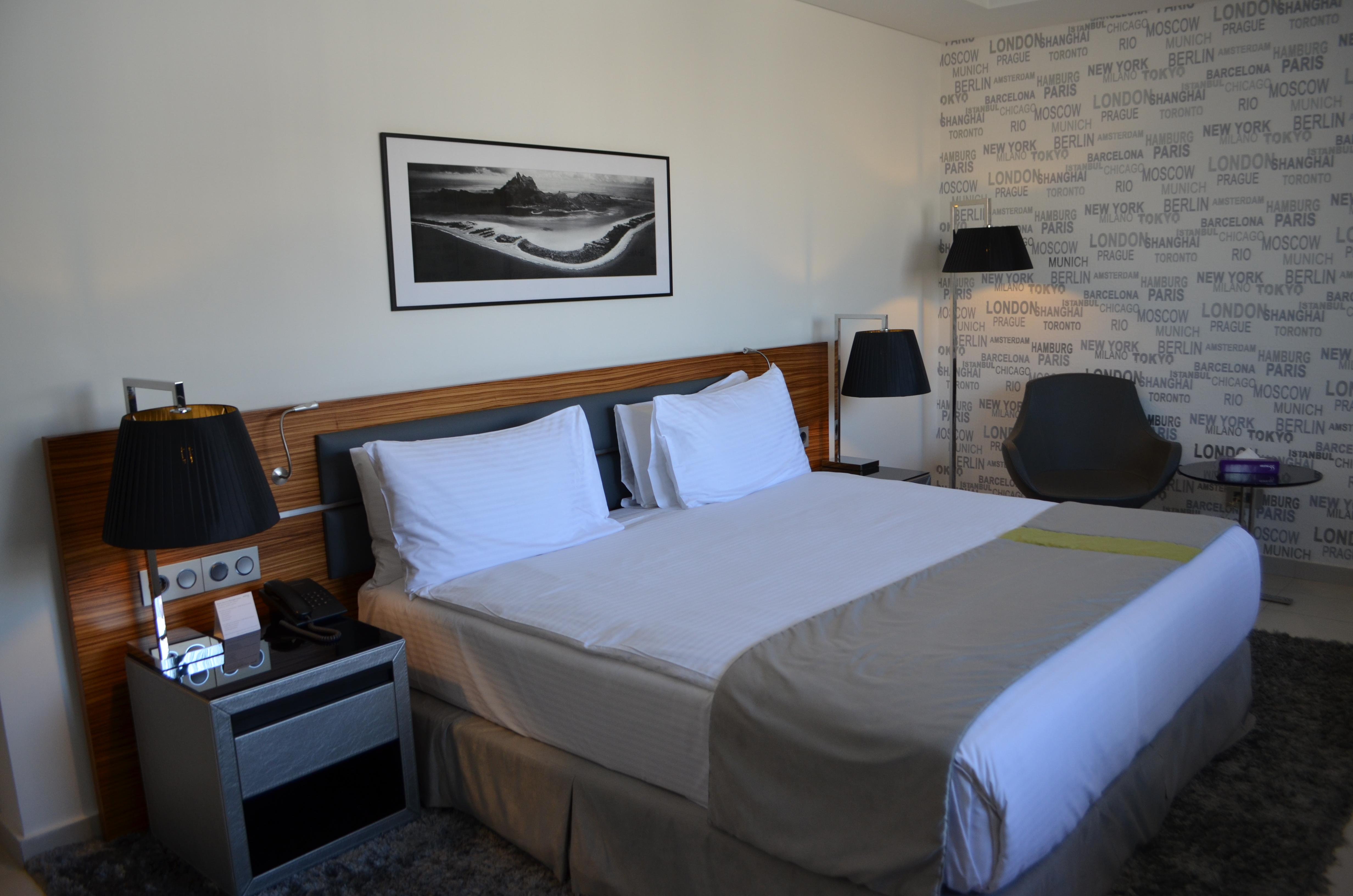 Warwick Stone 55 Hotel Beiroet Buitenkant foto