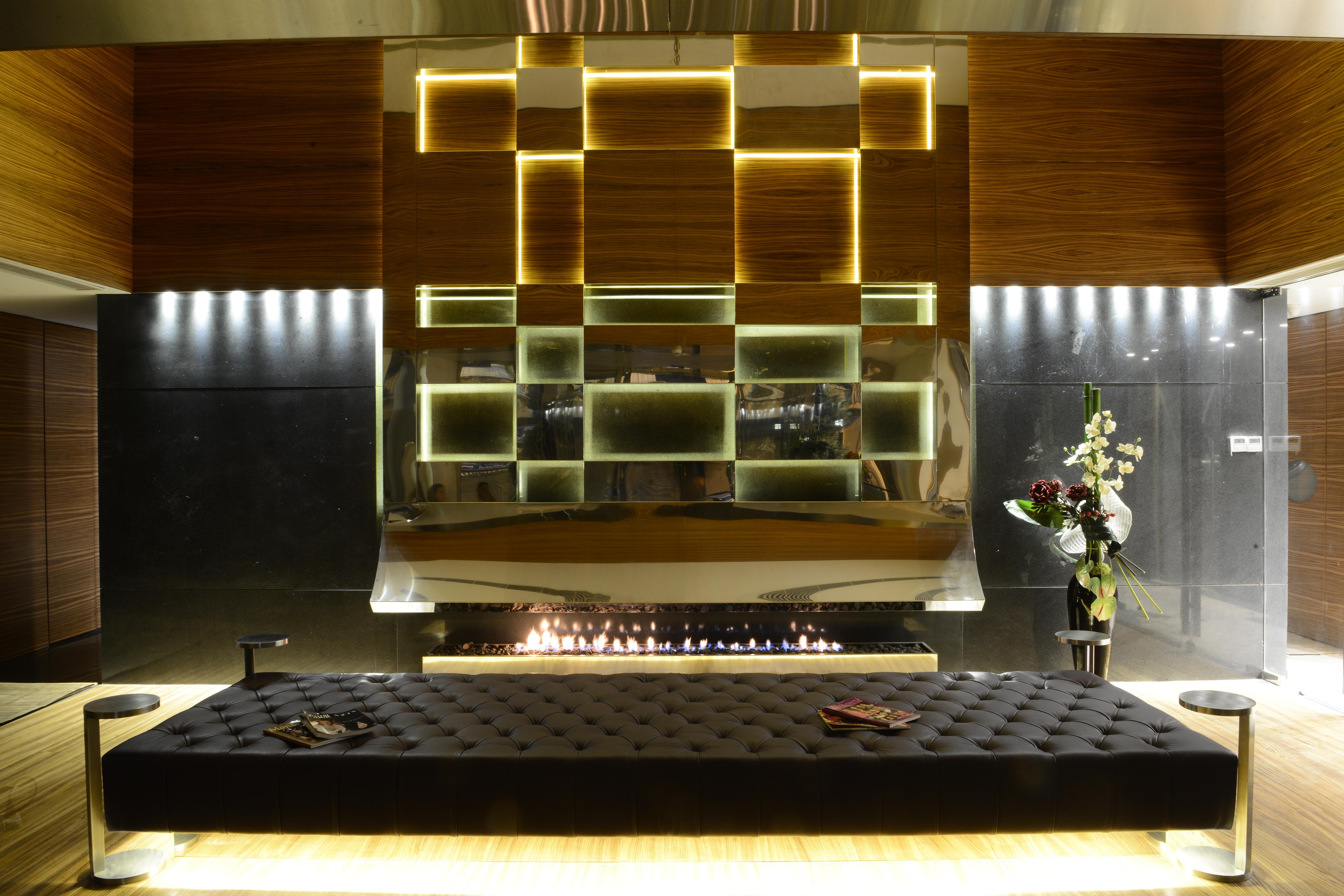 Warwick Stone 55 Hotel Beiroet Buitenkant foto