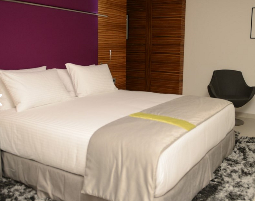 Warwick Stone 55 Hotel Beiroet Buitenkant foto